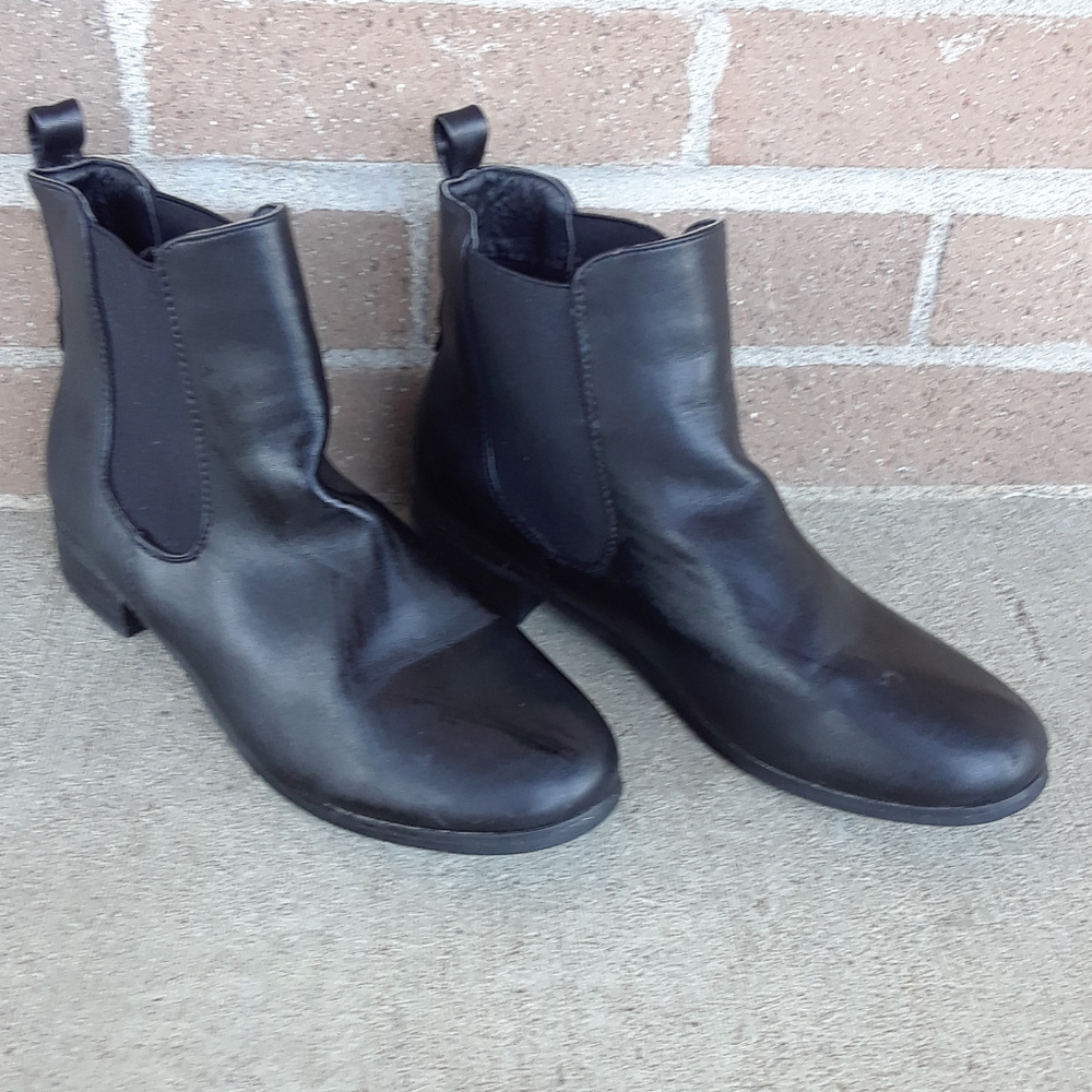 No Doubt Black Ankle Boots